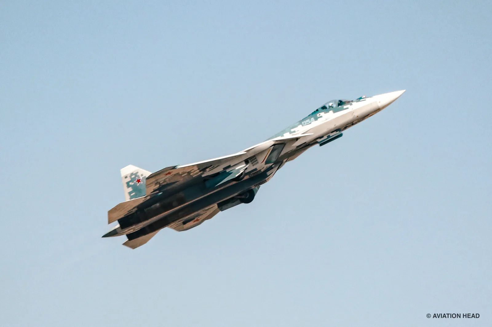 Sukhoi Su-57 Felon photographed by Rushikesh Pardeshi