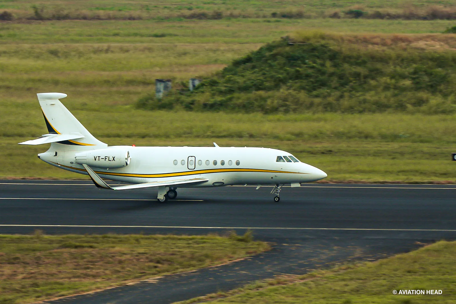 Dassault Falcon 900 photographed by Rushikesh Pardeshi